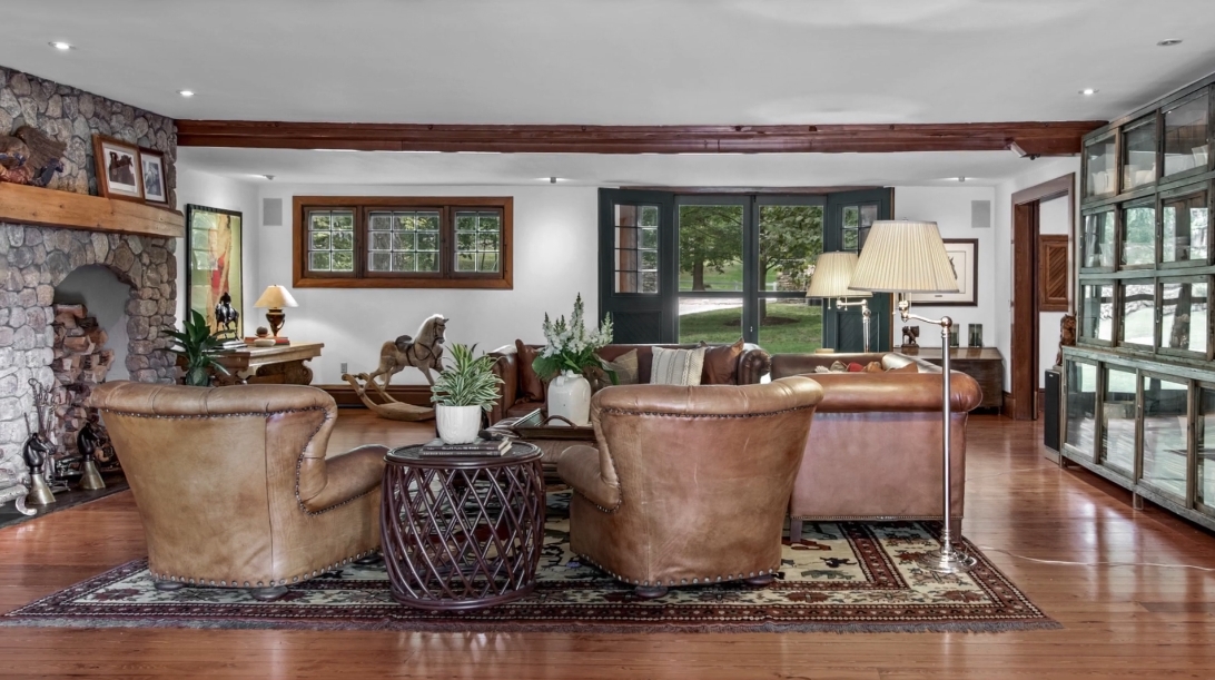 29 Interior Design Photos vs. 192 West Ln, Ridgefield, CT Luxury Home Tour