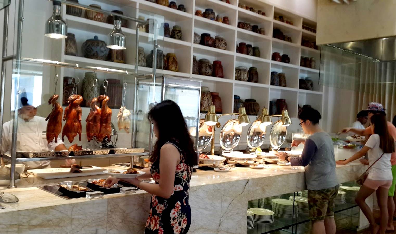 Etika Makan di Hotel dalam Jamuan Makan Formal yang Wajib Diketahui