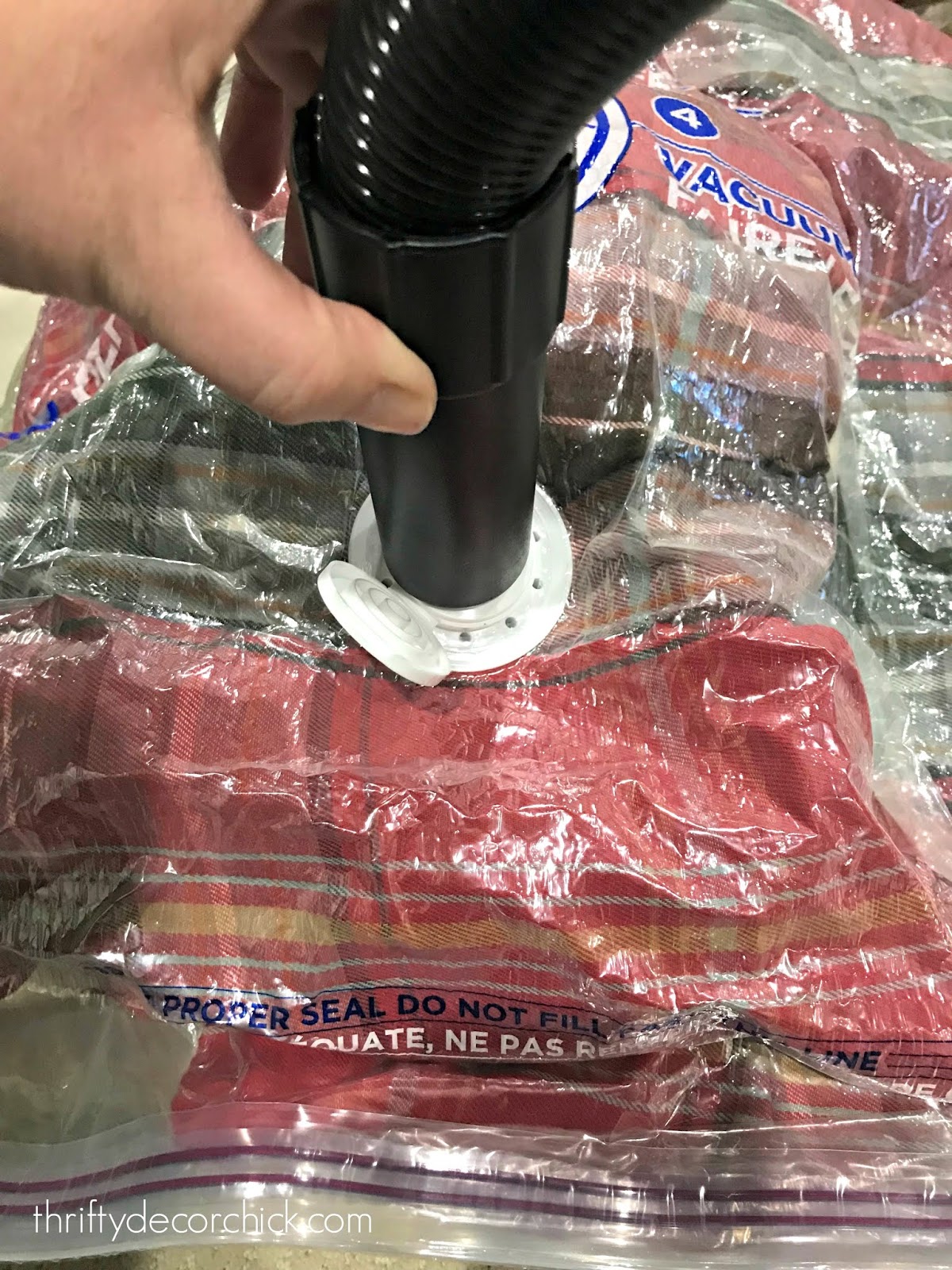 How to use vacuum space bags for storage