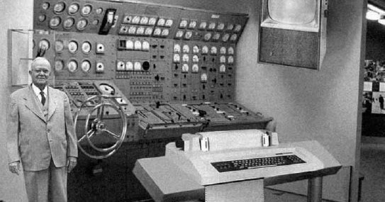 INFO: WORLD FIRST COMPUTER BORN