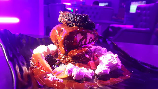 food blogger dubai smoqoholic fusion devils island dessert