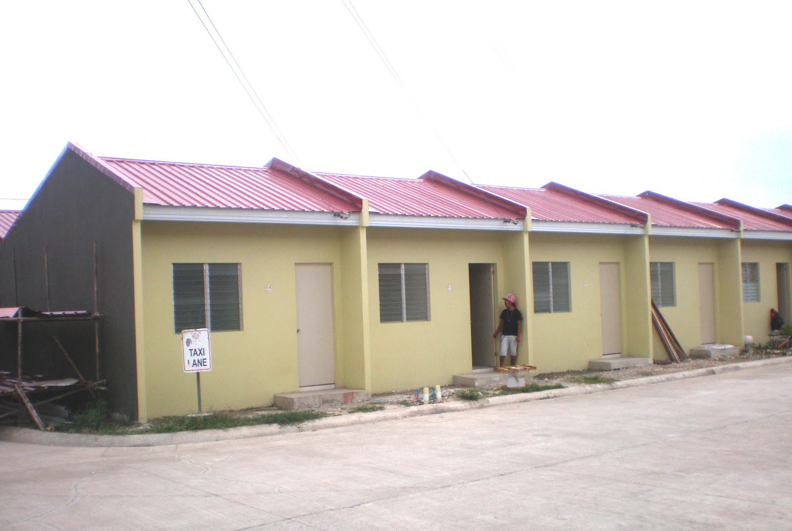 nicebalay FOR SALE CHEAP HOUSE AND LOT IN ANGELICA HOMES