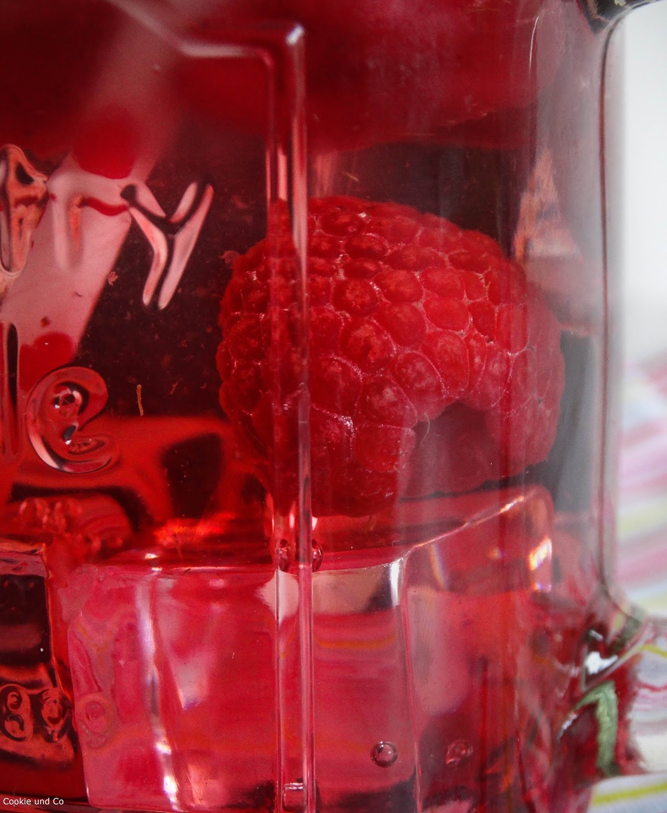 Himbeersirup selbst gemacht