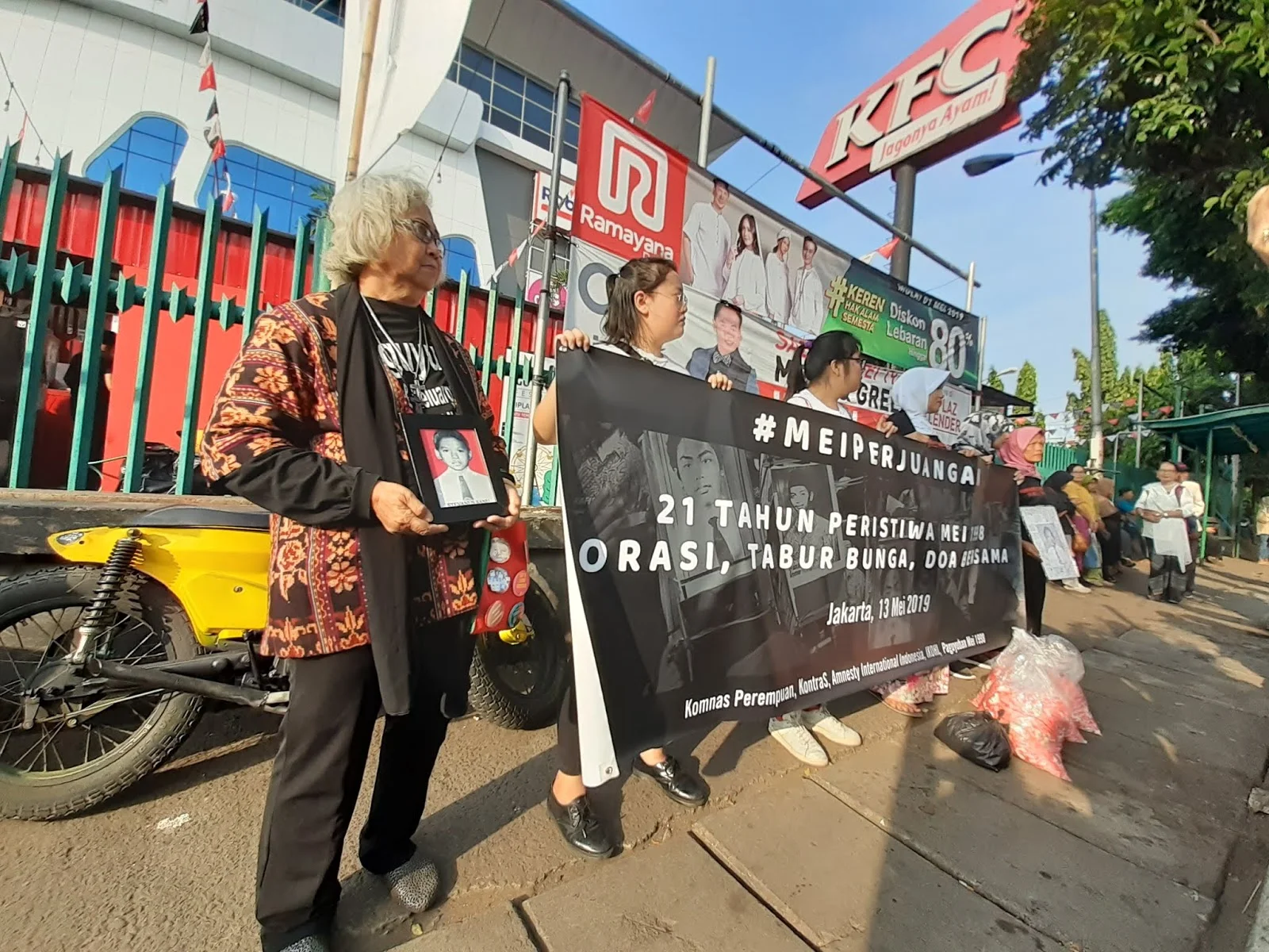 Tragedi Mei 1998: Kerusuhan, Perubahan, dan Reformasi