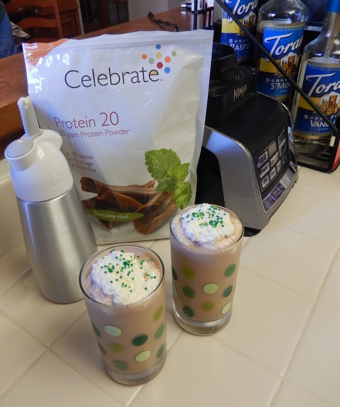 theworldaccordingtoeggface Chocolate Mint Protein Balls and Shakes