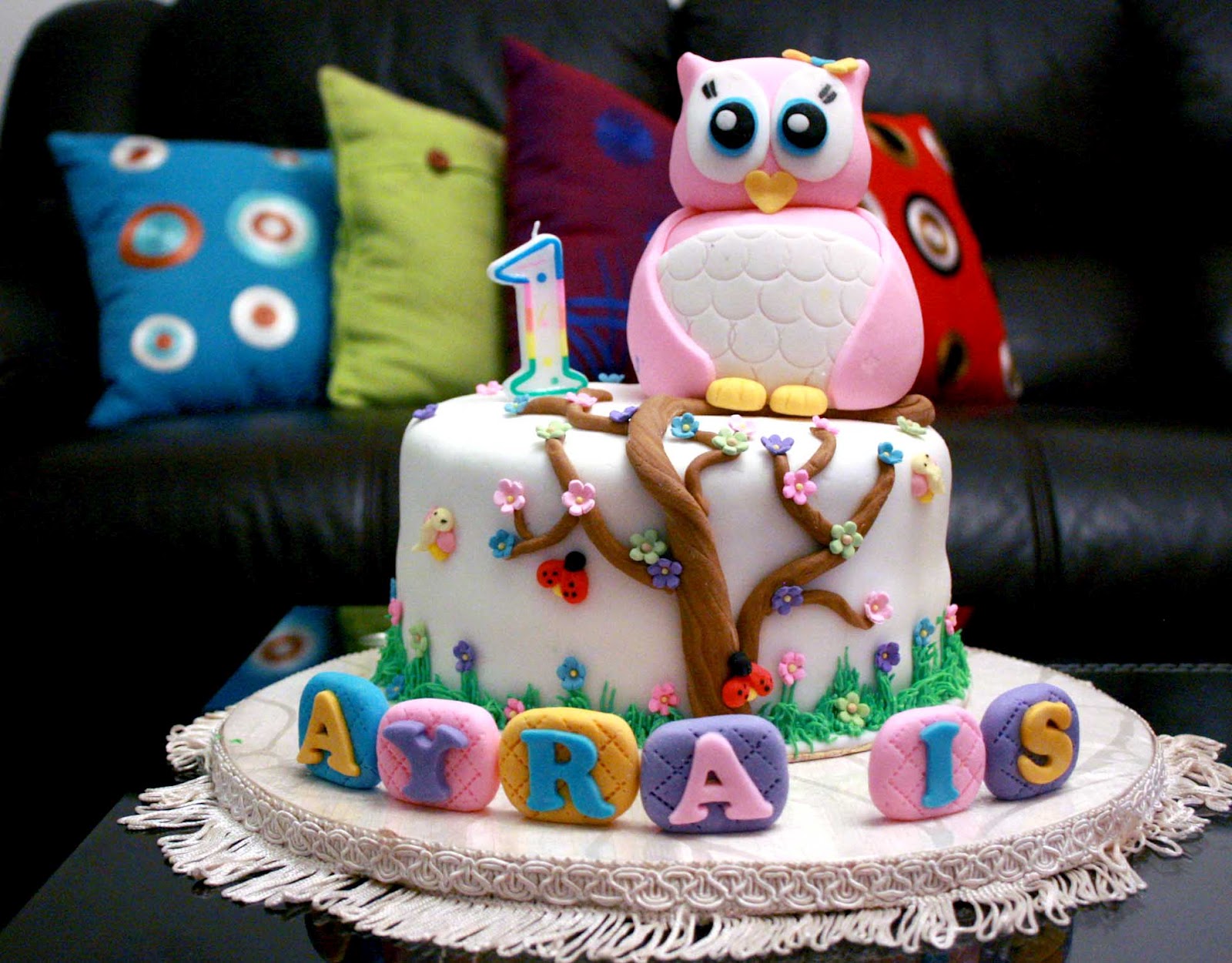signature cupcakes Owl Cake 