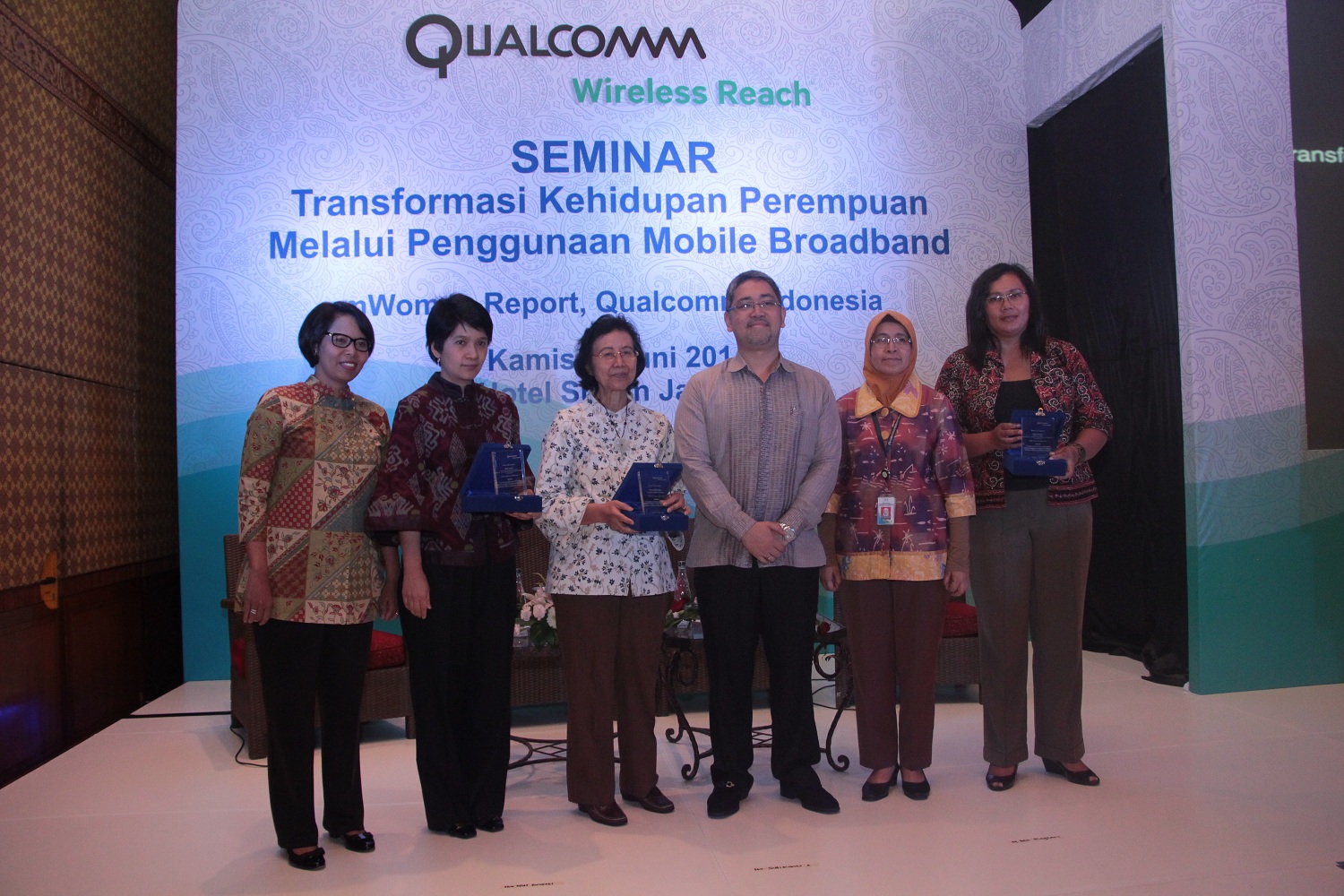 Qualcomm : 91% Wanita Indonesia Bergantung Pada Ponsel Untuk Kerja Qualcomm : 91% Wanita Indonesia Bergantung Pada Ponsel Untuk Kerja