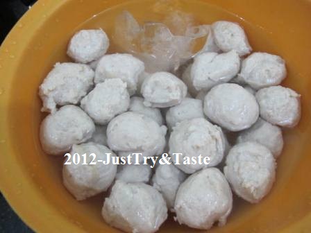 Cara Membuat Bakso Sapi Sendiri Dan Kuah Bakso Gurih