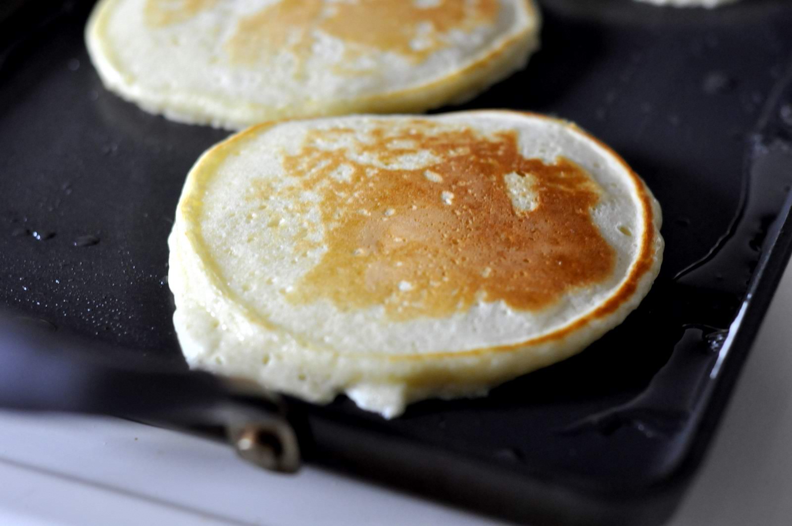 How To Make Fluffy Pancakes