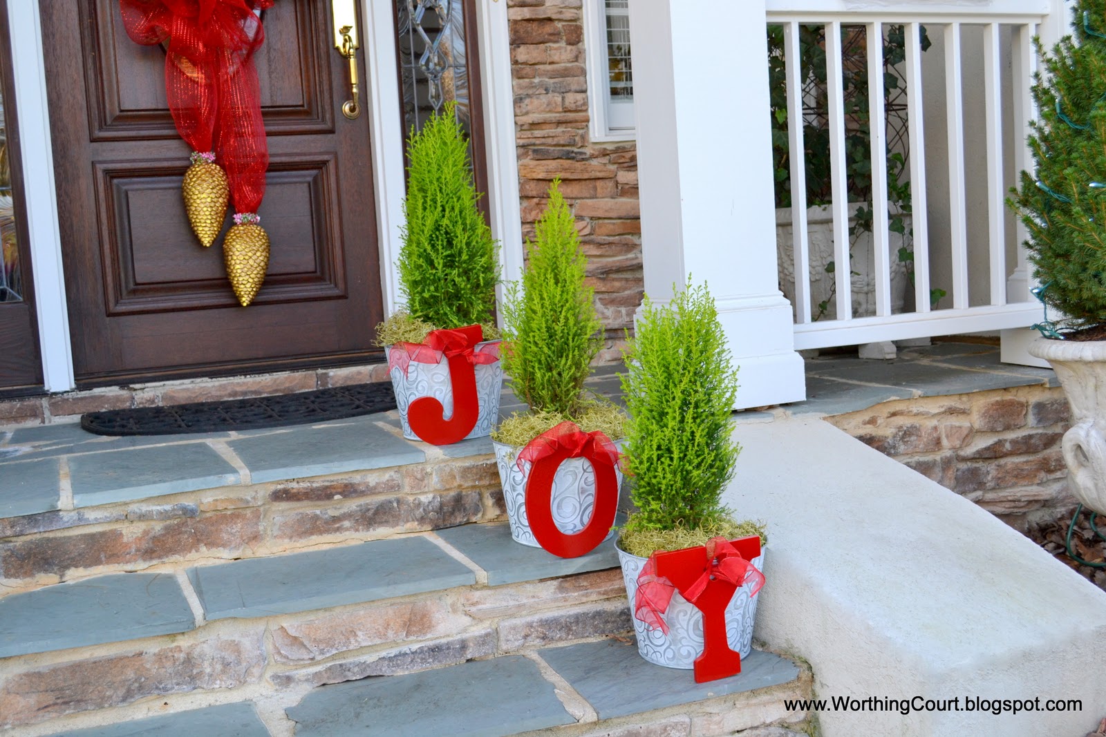Christmas at Nancy's - The Outdoors - Worthing Court | DIY Home Decor ...