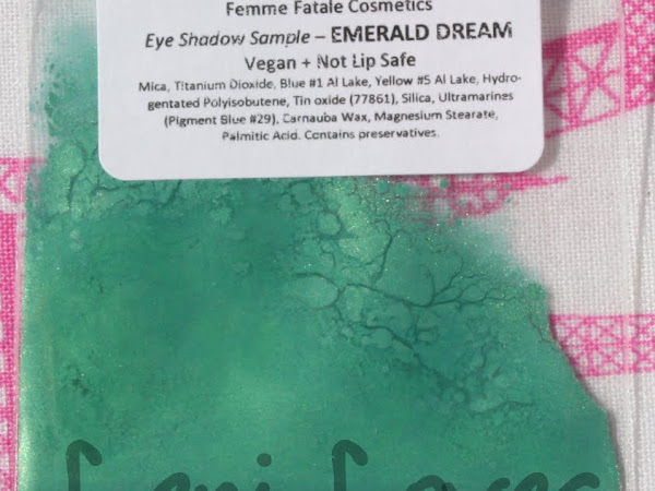 Femme Fatale Friday: Emerald Dream Eyeshadow Swatches & Review