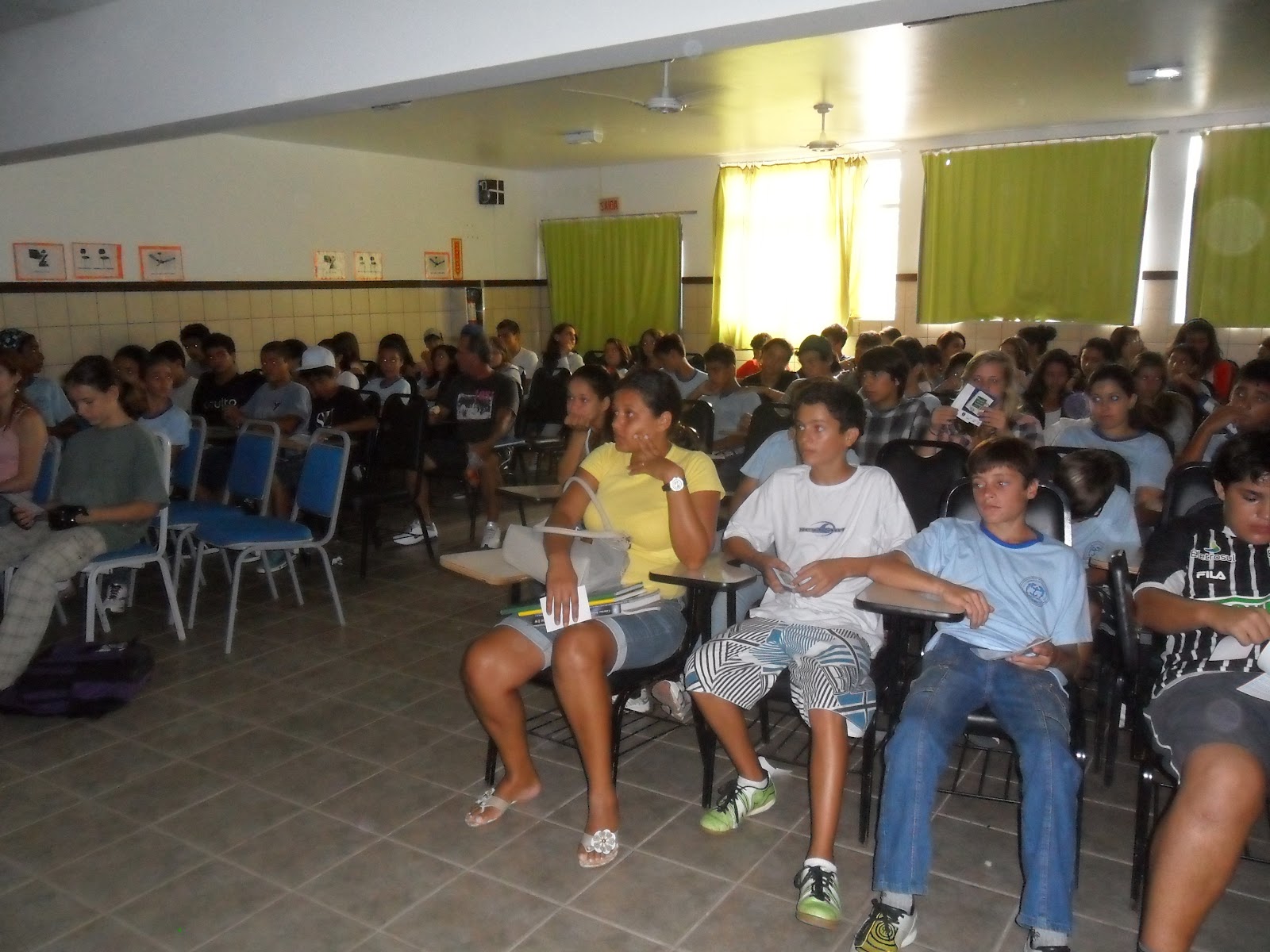 Escola Básica Municipal Acácio Garibaldi São Thiago: Palestra PROCON