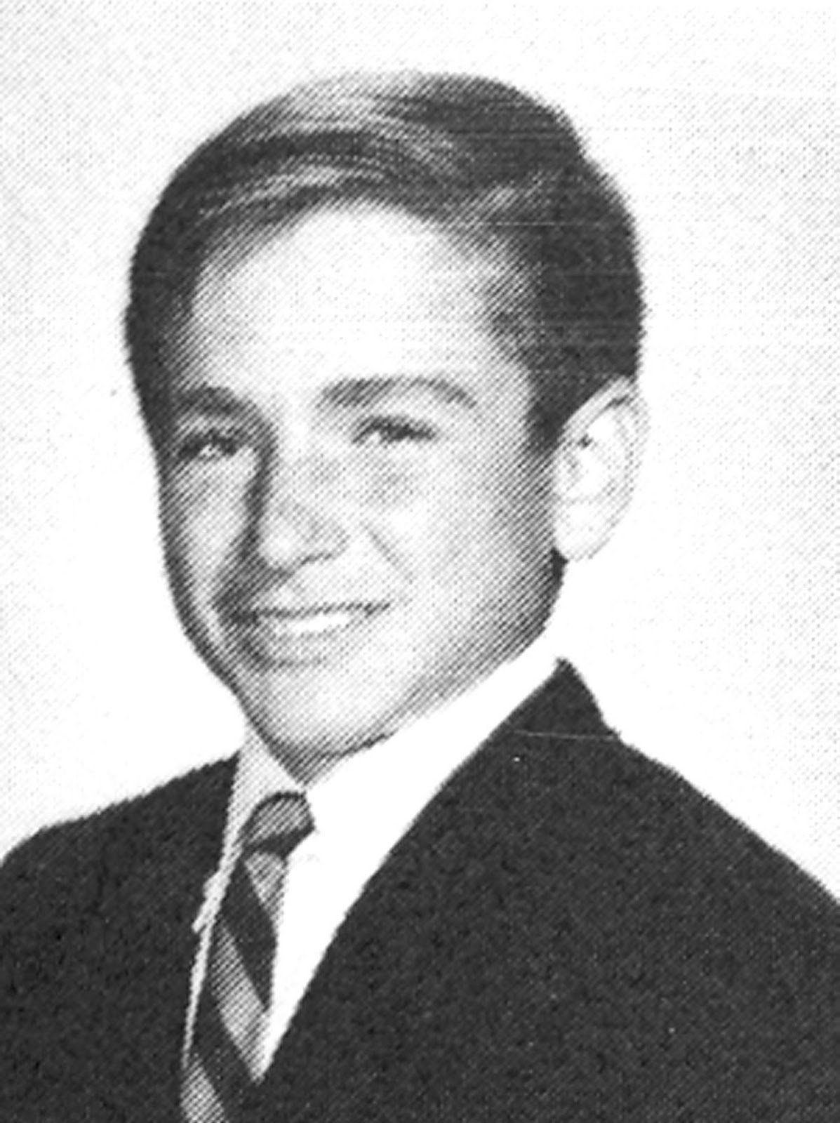 These Rare Yearbook Photos of Robin Williams From His High School Days Show Beloved Actor Before
