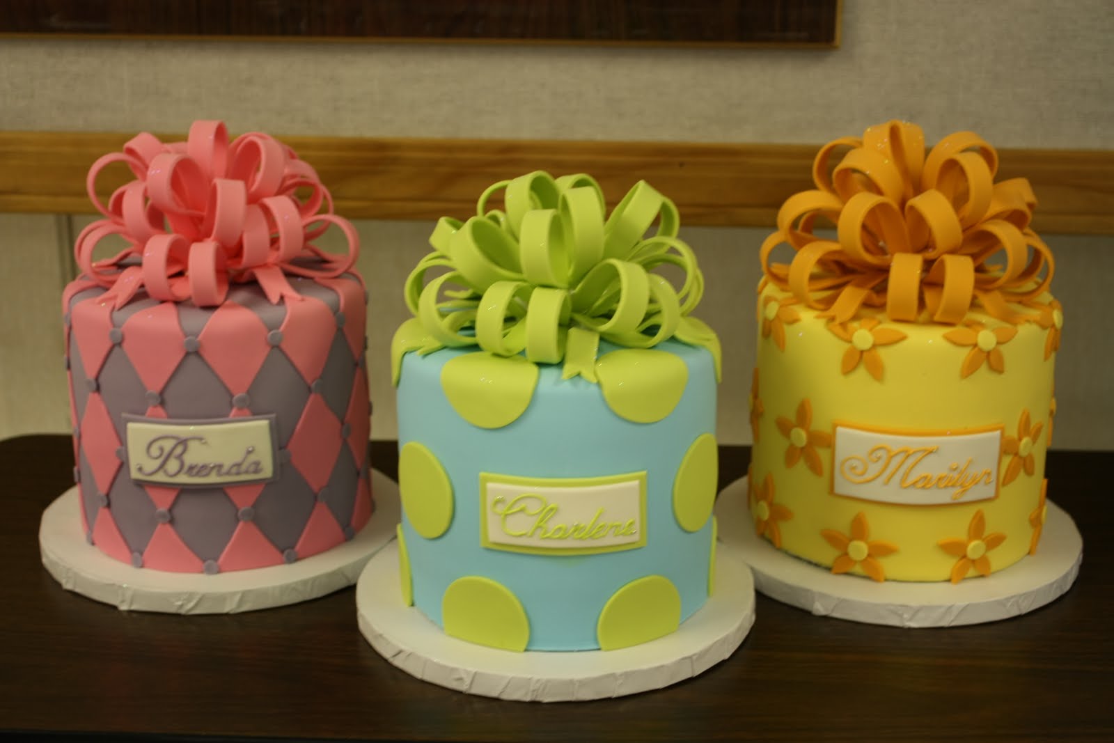 The Good Apple Little cute cakes