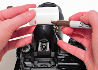 Como hacer un Difusor de Flash para Camaras fotografías, flash, difusor, truco, casero, diys