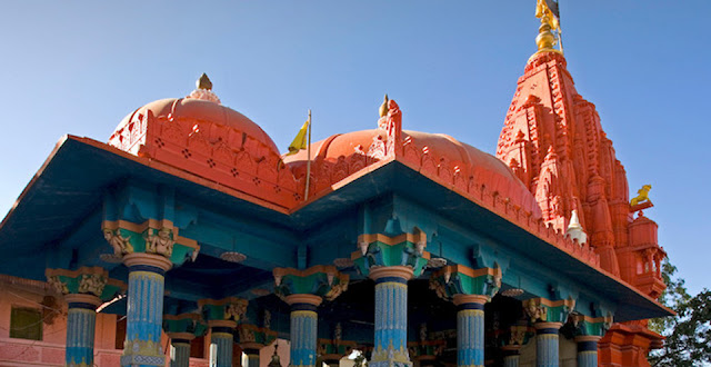 Brahma Temple, Pushkar,Rajasthan 5 oldest temple in india - ancient temple in india