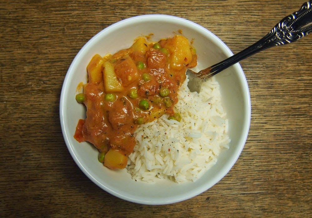 Mangerella: Indisches Kartoffel-Erbsen-Curry