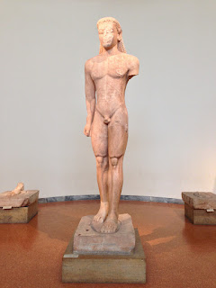 Η περιπέτεια του Κούρου στον ναό του Ποσειδώνα