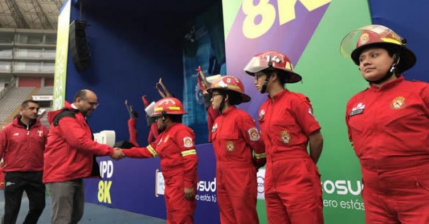 MINEDU: Ministro Alfaro da la partida a la carrera «IPD 8K Corriendo por los Bomberos» www.minedu.gob.pe MINEDU: Ministro Alfaro da la partida a la carrera «IPD 8K Corriendo por los Bomberos» www.minedu.gob.pe