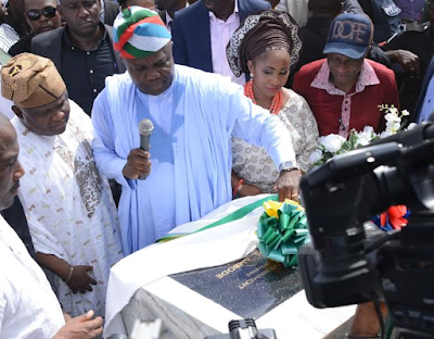 Photos: Gov. Ambode Commissions Newly Constructed Ajasa-Command Road in Alimosho LG