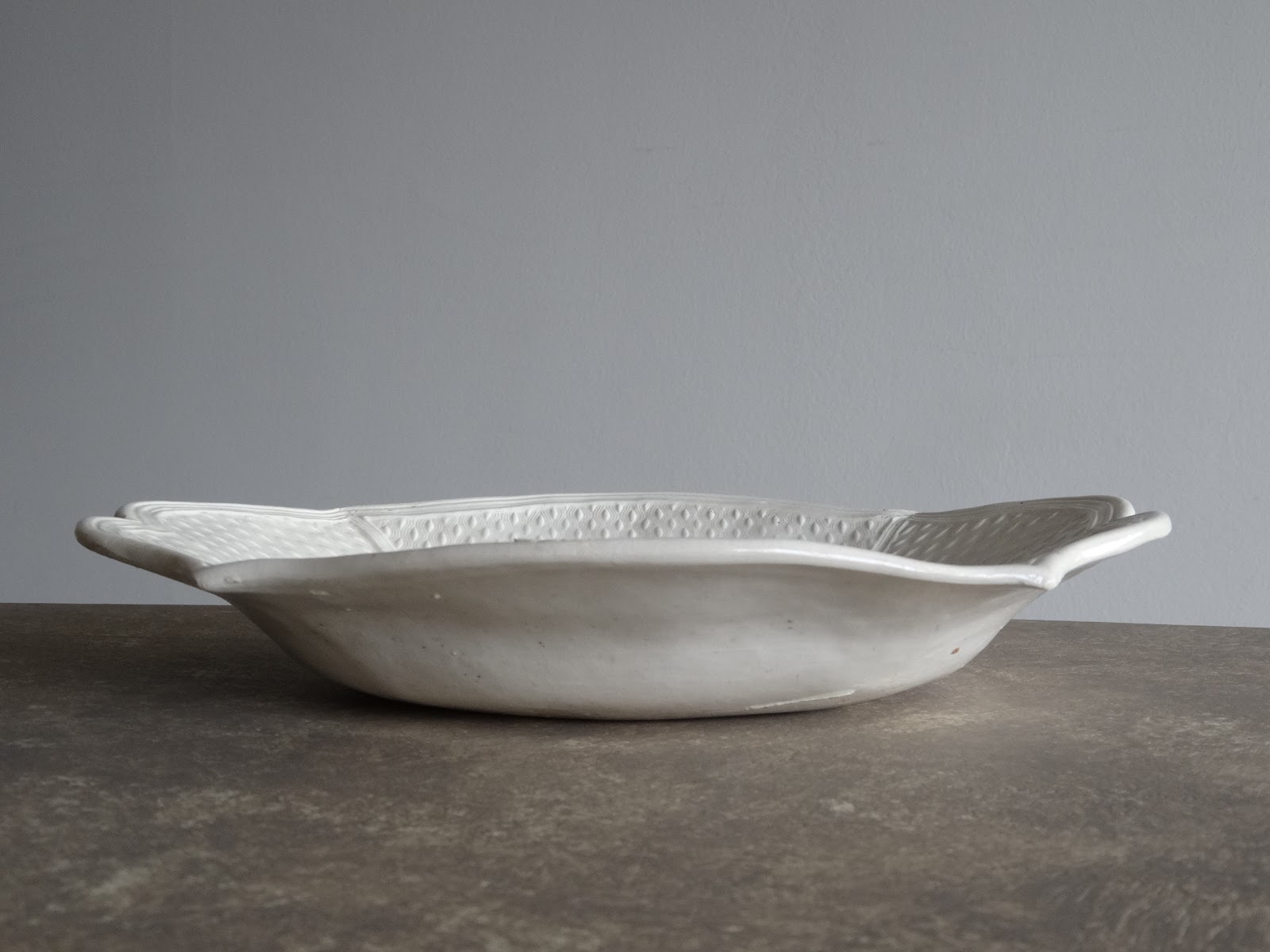 福袋セール】 18世紀 レリーフ オーヴァル皿 pont aux choux 美品 食器