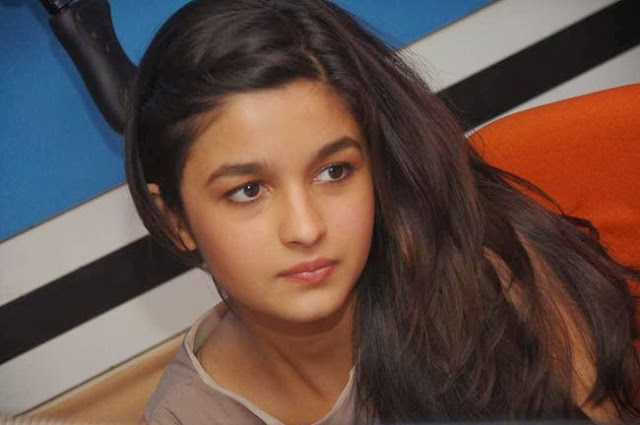 Fukrey Look Alia Bhatt Hot Hd Wallpapers