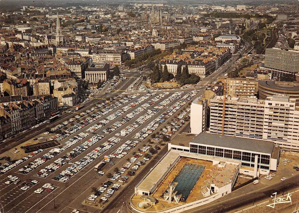 NANTES la ville d'après guerre NANTES