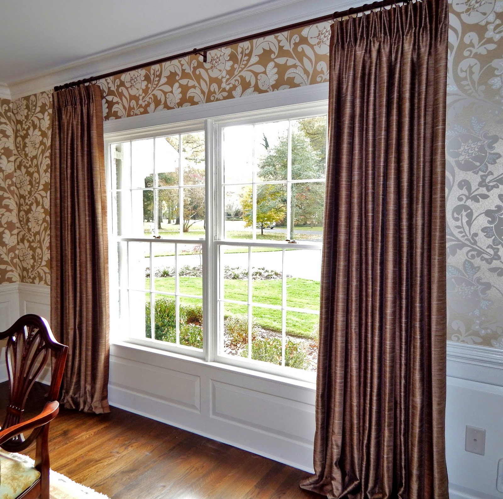 Pam Morris Sews Lovely dining room curtains