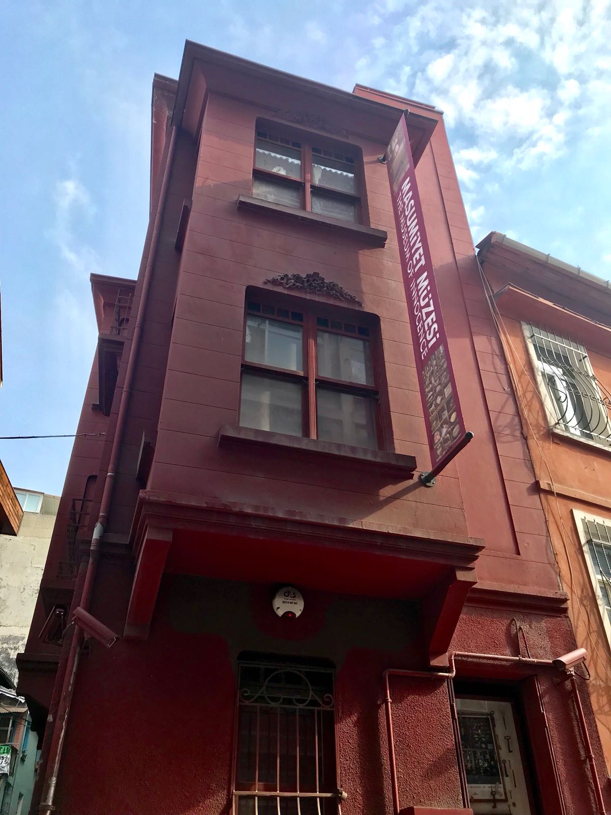 46+ Orhan Pamuk Masumiyet Müzesi Sigara Background