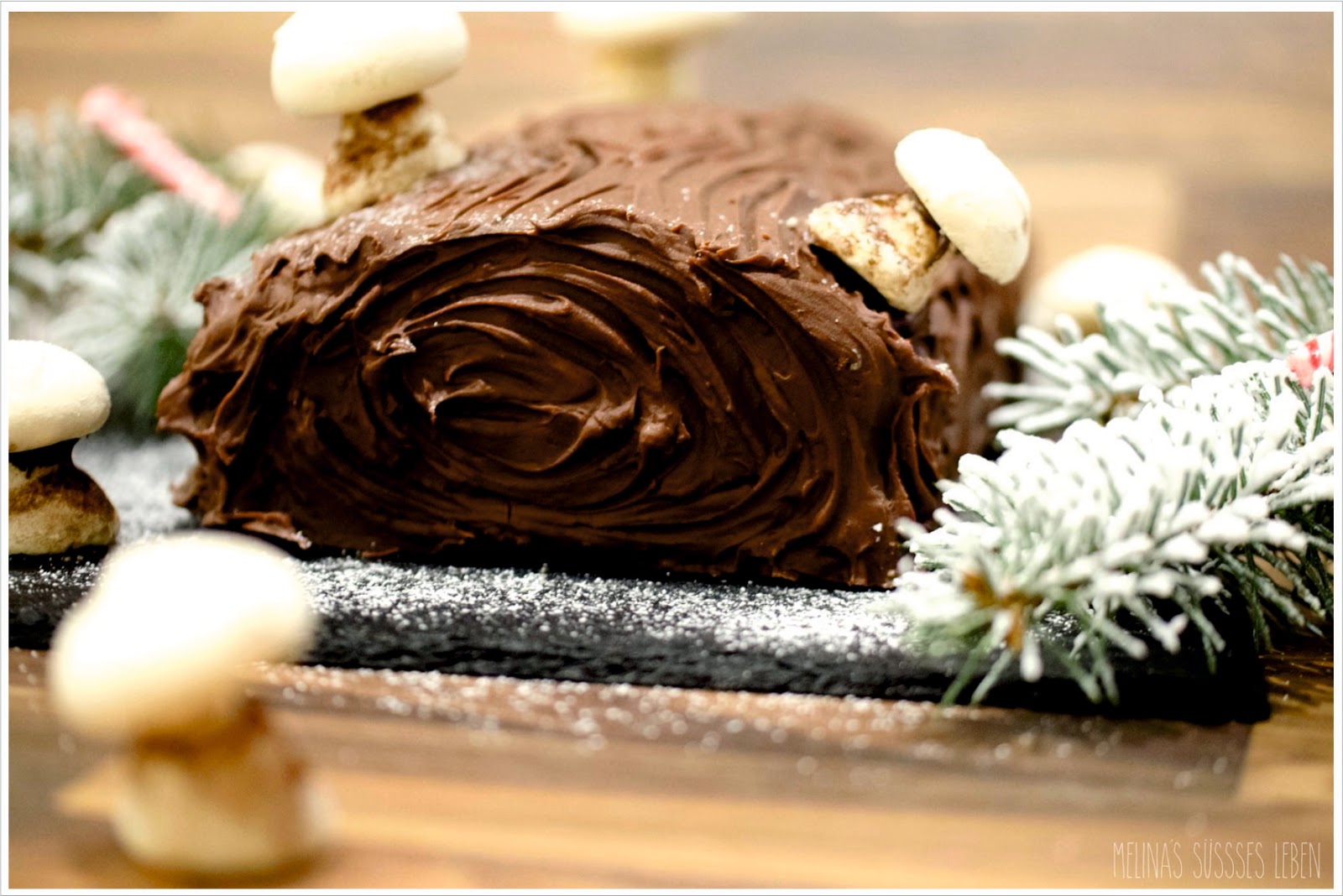 Melina&amp;#39;s Rezeptearchiv: Bûche de noel - Weihnachtliche Biskuitrolle mit ...