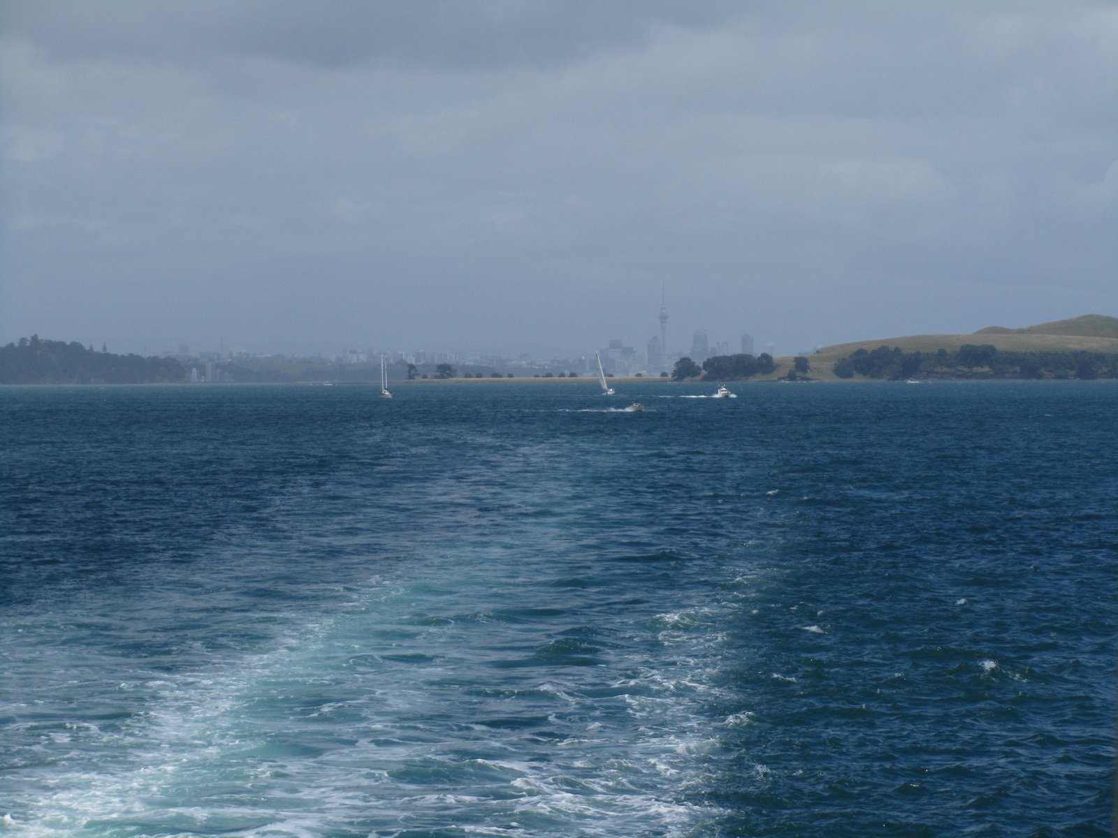 Magi and Sam Sealink Ferry from