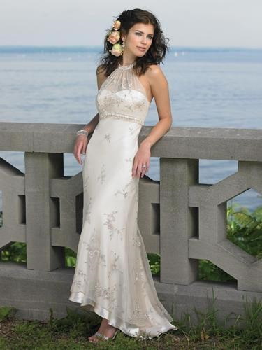 Unique and Elegant Asymmetrical Hem Wedding Dress | OctovianaBlog