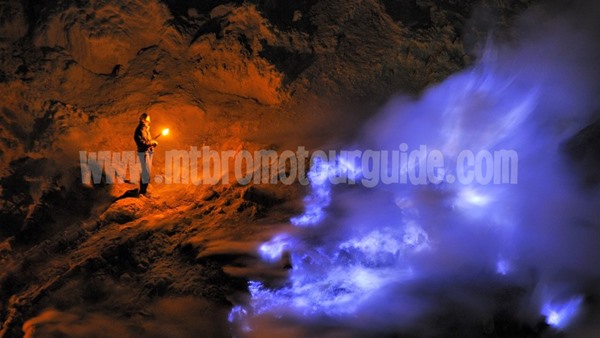 Blue Flame Ijen Crater Banyuwangi
