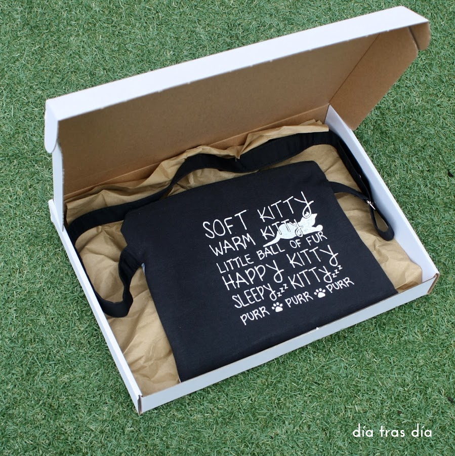 riñonera gato dia tras dia