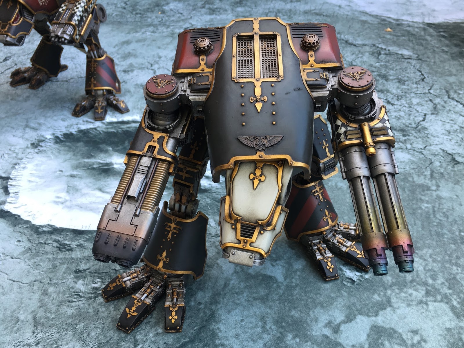 Легио титаникус вархаммер. Дредноут адептус кустодес. Повелитель механического легиона лисицын. Custodian venatari squad. Aquilon custodians.