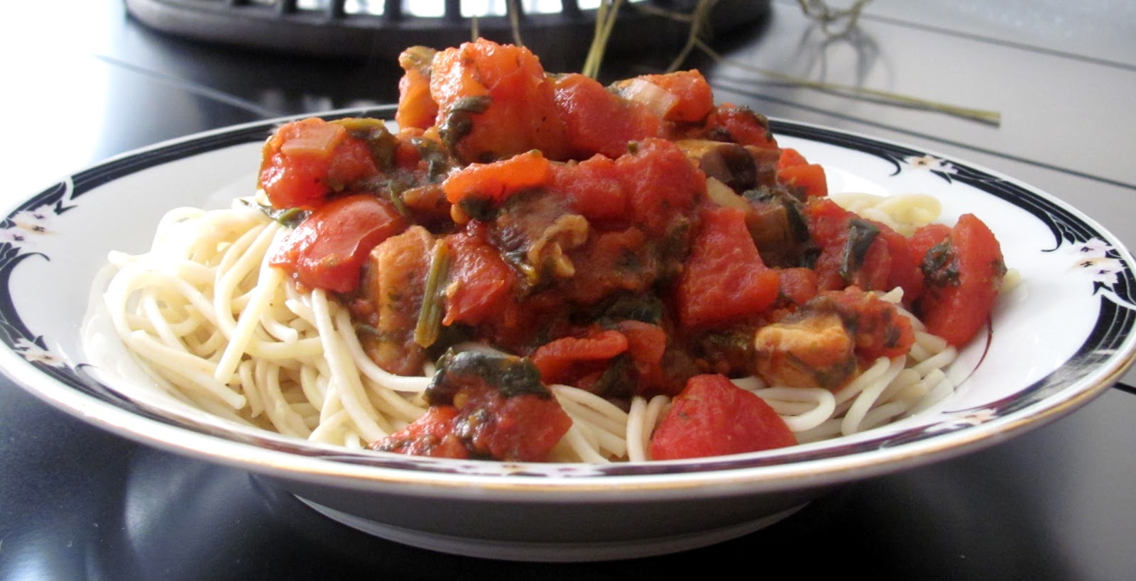 The Health Seekers Kitchen SpinachMarinara Pasta with Shitake Mushrooms