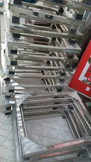 Bán chân đế kệ tủ lạnh Inox tại Hà Nội Bán chân đế kệ tủ lạnh Inox tại Hà Nội