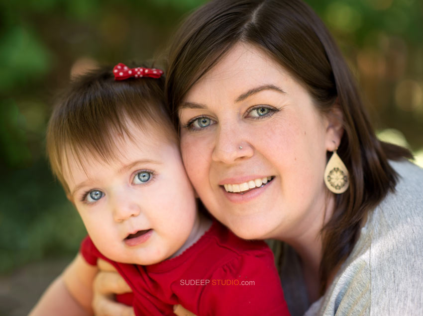Natural looking Family Baby Portrait Photography - Sudeep Studio.com Ann Arbor Photographer