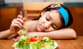 8 Tips Mengatasi Anak Susah Makan 8 Tips Mengatasi Anak Susah Makan