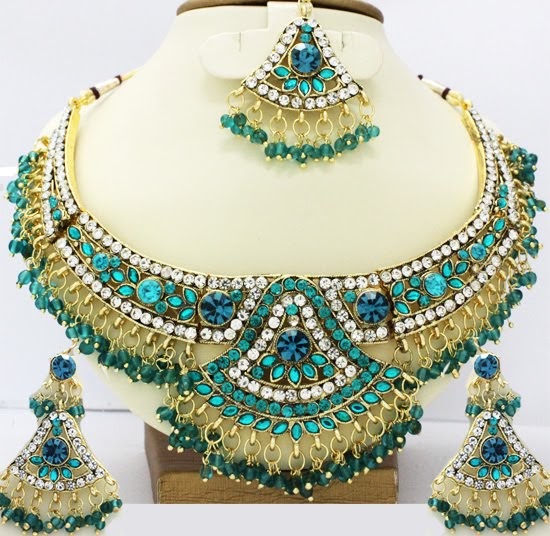 Tradtional Jewelry of India: Mogul Kudan Jewelry Set