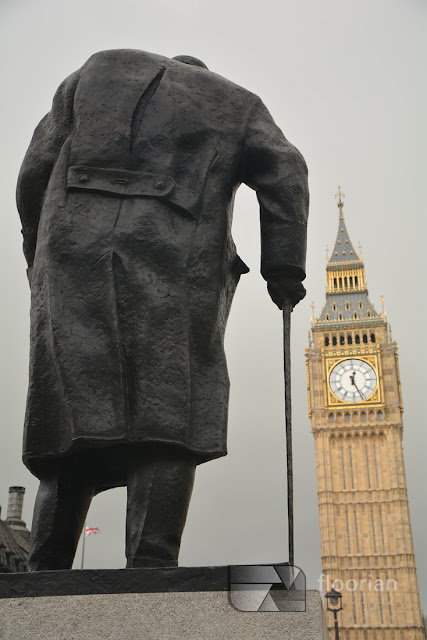 Pomnik Churchila i Big Ben - największa atrakcja turystyczna Londynu