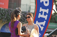 Kareena Kapoor and Tushar attends the Mid-Day races 