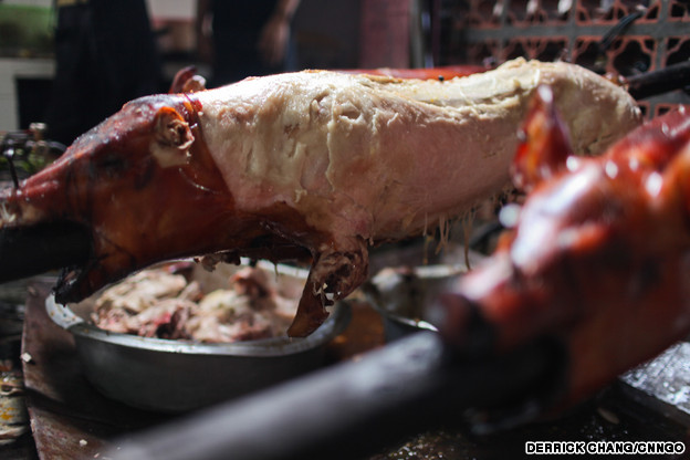 Astagfirullah, Daging Babi di Suguhkan Pemadam Kebakaran Berupa Sosis Daging