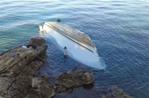 Ανετράπη σκάφος με μετανάστες βόρεια της Σύμης