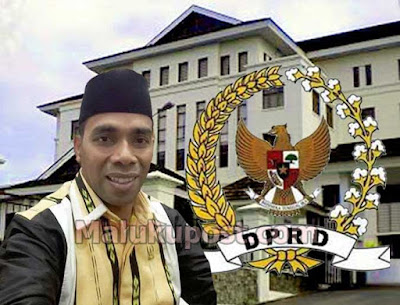DPRD Maluku Desak Kapolda Segera Tangkap Peneror Bom Ambon, Maluklupost.com - Teror Bom di perbatasan Negeri Haria dan Negeri Porto, Kecamatan Saparua, Kabupaten Malteng,dan Desa Waisamu, Kecamatan Kairatu Barat, Kabupaten SBB dalam dua hari berturut-turut, dari Senin hingga Selasa kemarin. Kapolda Maluku diminta segera menginstruksikan polres kedua daerah itu untuk mengungkap pelakunya, demikian disampaikan Anggota Komisi A DPRD Maluku, Amir Rumra. Menurut Rumra, kejadian Bom yang terjadi di dua wilayah itu merupakan tindak kejahatan dilakukan oleh oknum yang tidak bertanggungjawab. Untuk itu perlu dilakukan pengusutan oleh aparat kepolisian dengan mengungkap para pelakunya agar diberi hukuman sesuai aturan hukum yang ada.