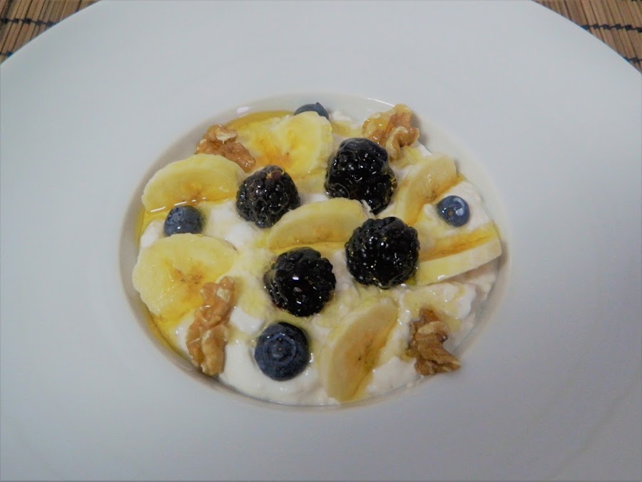 Muesli con yogur y frutas Cocina