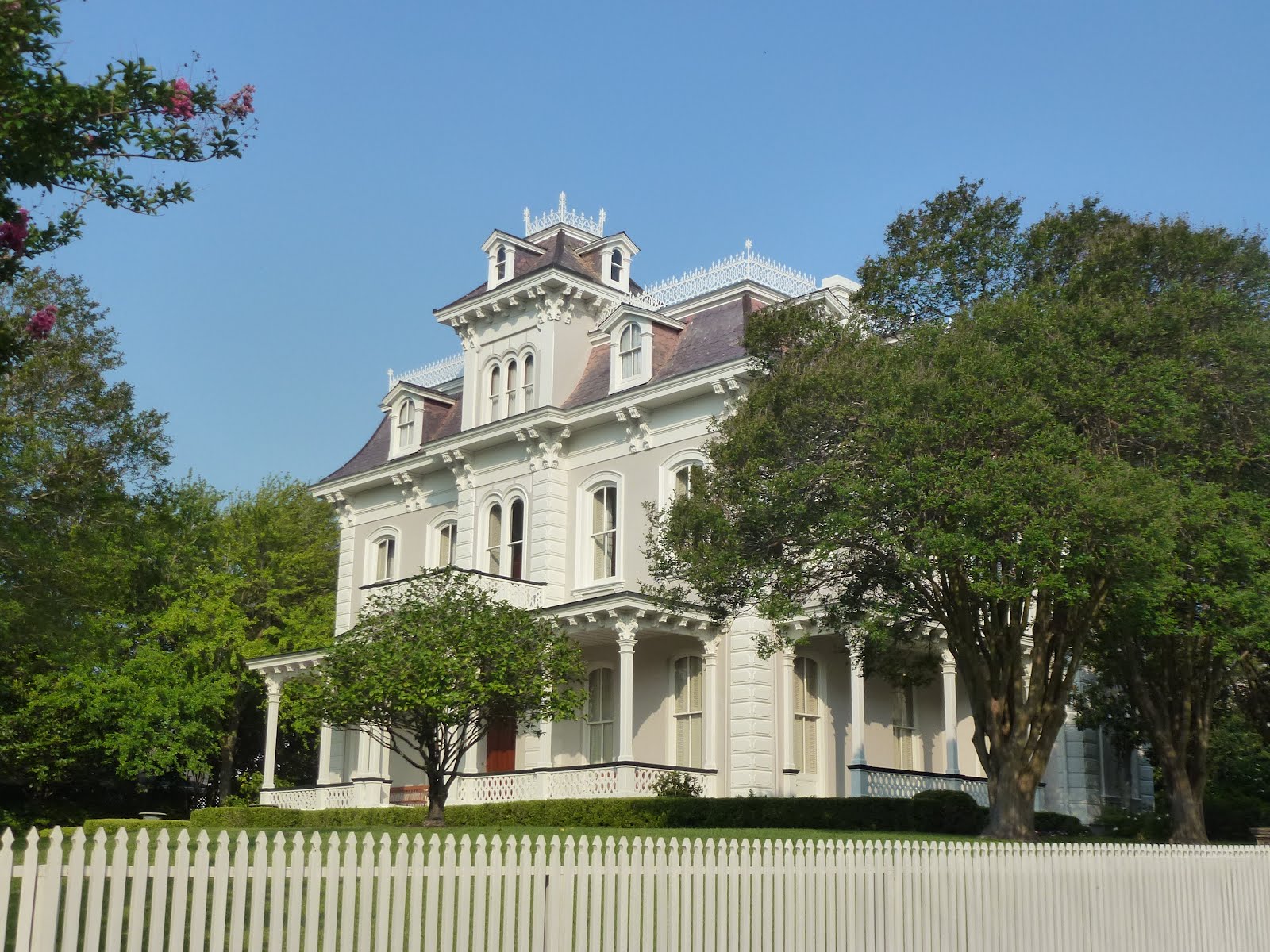 Travels With Mary & Elaine Natchez Trace Parkway & Nashville