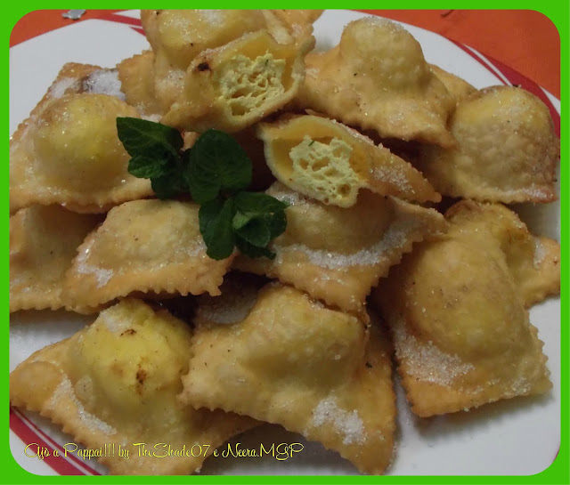 Immagine in primo piano della ricetta Ravioli di ricotta dolci fritti