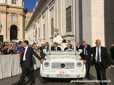papamovel audiencia papal guia brasileira roma - Como ver o papa em Roma