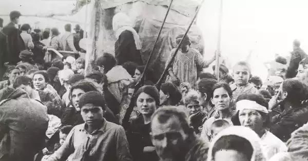 Πρωτοφανείς δηλώσεις από Παναγιώτη Κουρουμπλή: «Οι Έλληνες της Μικράς Ασίας μπήκαν λαθραία στην Ελλάδα» Πρωτοφανείς δηλώσεις από Παναγιώτη Κουρουμπλή: «Οι Έλληνες της Μικράς Ασίας μπήκαν λαθραία στην Ελλάδα»